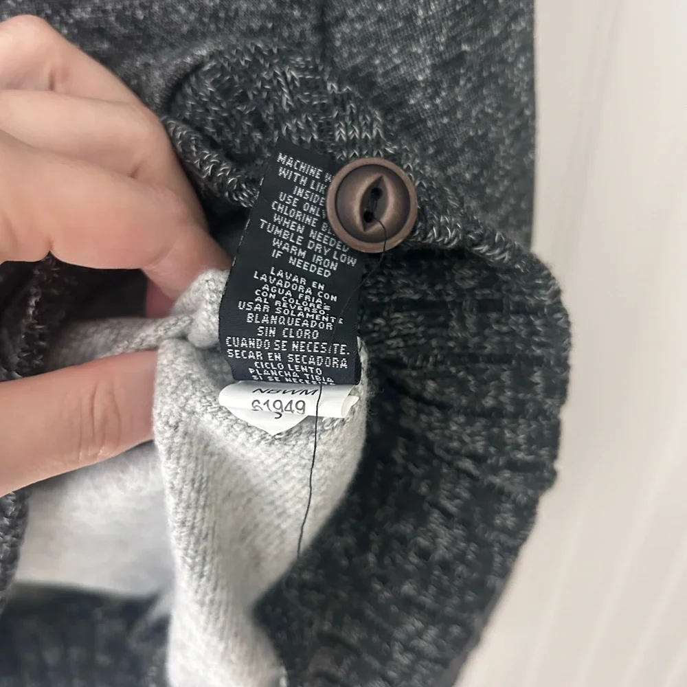 Ocean Current Men’s Large Charcoal Gray Sweat